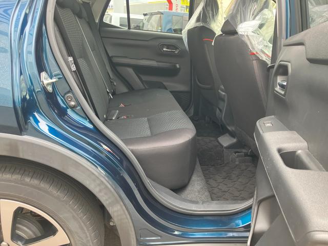 ロッキーＧ１７インチアルミホイール　ＵＶＩＲカット遮音ガラス　フルＬＥＤヘッドランプ　運転席・助手席シートヒーター　ウレタンステアリングホイール　本革シフトノブ　アクティブマルチインフォメーションメーター（静岡県）の中古車