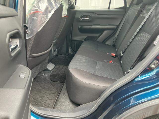 ロッキーＧ１７インチアルミホイール　ＵＶＩＲカット遮音ガラス　フルＬＥＤヘッドランプ　運転席・助手席シートヒーター　ウレタンステアリングホイール　本革シフトノブ　アクティブマルチインフォメーションメーター（静岡県）の中古車