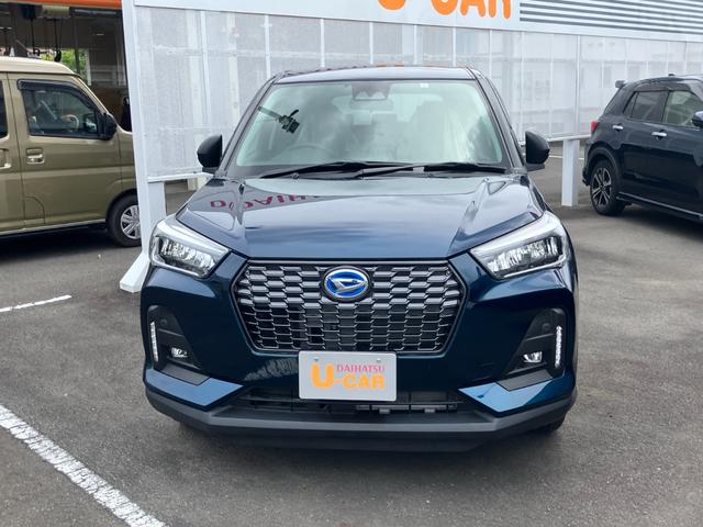 ロッキープレミアムＧ　ＨＥＶアルミホイール　ＵＶＩＲカット遮音ガラス　フルＬＥＤヘッドランプ　運転席・助手席シートヒーター　革巻きステアリングホイール　本革シフトノブ　アクティブマルチインフォメーションメーター（静岡県）の中古車