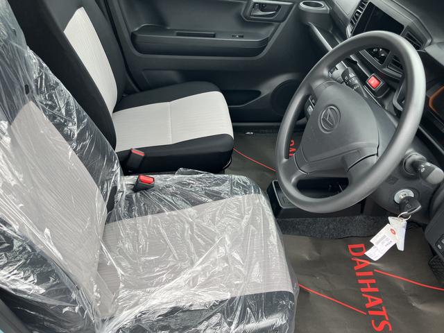 ミライースＬ　ＳＡIII１３インチフルホイールキャップ　マルチリフレクターハロゲンヘッドランプ　可倒式ドアミラー　自発光式デジタルメーターアンバーイルミネーションメーター　マニュアルエアコン（ダイヤル式）　キーレスエントリー（静岡県）の中古車