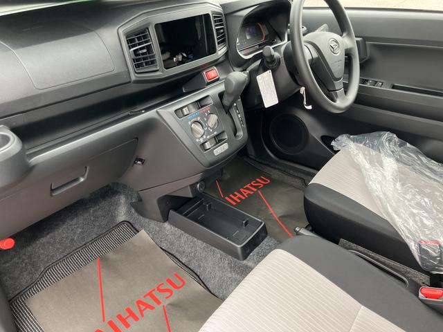 ミライースＬ　ＳＡIII１３インチフルホイールキャップ　マルチリフレクターハロゲンヘッドランプ　可倒式ドアミラー　自発光式デジタルメーターアンバーイルミネーションメーター　マニュアルエアコン（ダイヤル式）　キーレスエントリー（静岡県）の中古車