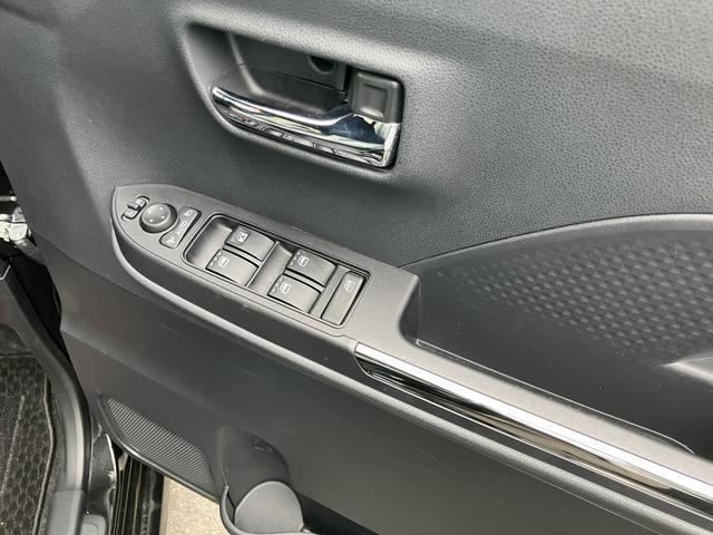 タントカスタムＸ１４インチアルミホイール　大型エアロバンパー　フルＬＥＤヘッドランプ　オート格納式カラードドアミラー　両側パワースライドドア　キーフリーシステム　プッシュボタンスタート（静岡県）の中古車