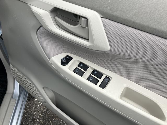 ムーヴＬ　ＳＡIII１４インチフルホイールキャップ　ＵＶカットゴラス（フロントドア）　ウレタンステアリングホイール　キーレスエントリー　マニュアルエアコン（ダイヤル式）（静岡県）の中古車