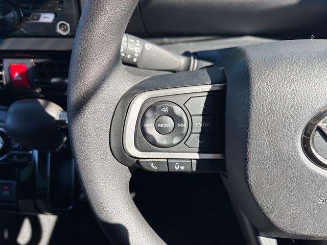 タントカスタムＸ１４インチアルミホイール　大型エアロバンパー　フルＬＥＤヘッドランプ　オート格納式カラードドアミラー　両側パワースライドドア　キーフリーシステム　プッシュボタンスタート（静岡県）の中古車