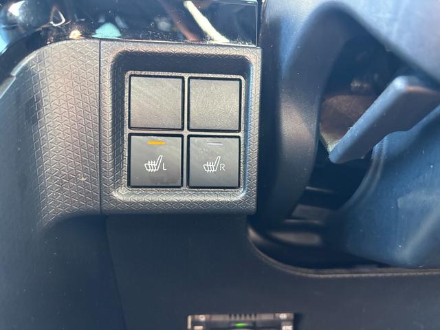 タントカスタムＸ１４インチアルミホイール　大型エアロバンパー　フルＬＥＤヘッドランプ　オート格納式カラードドアミラー　両側パワースライドドア　キーフリーシステム　プッシュボタンスタート（静岡県）の中古車