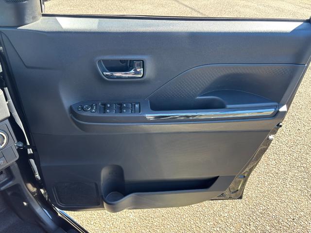 タントカスタムＸ１４インチアルミホイール　大型エアロバンパー　フルＬＥＤヘッドランプ　オート格納式カラードドアミラー　両側パワースライドドア　キーフリーシステム　プッシュボタンスタート（静岡県）の中古車