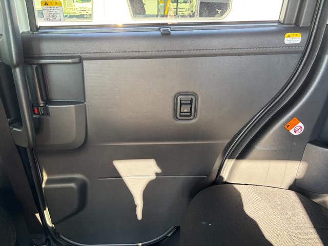 トールＧ　リミテッド　ＳＡIIIキーフリーシステム　プッシュボタンスタート　オートエアコン（プッシュ式）　両側パワースライドドア　マルチインフォメーションディスプレイ（静岡県）の中古車