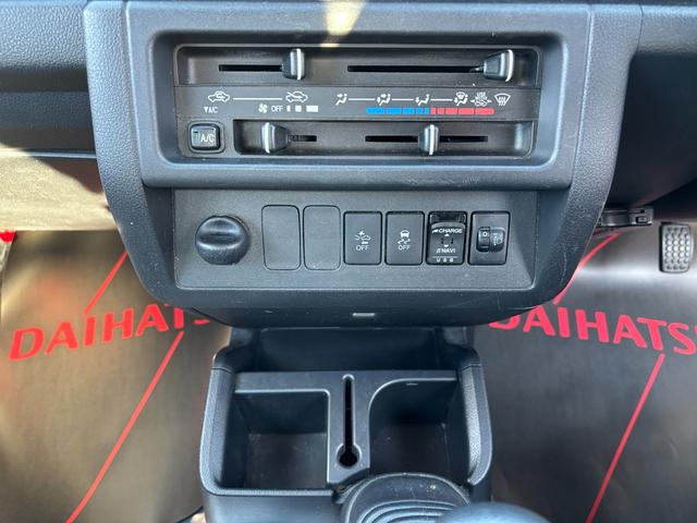 ハイゼットトラックエクストラＳＡIIIｔ２ＷＤ　ＭＴ　キーフリーシステム　マニュアルエアコン　パワーステアリング　パワーウィンドウ　ＵＶカットガラス　ハロゲンヘッドライト（静岡県）の中古車