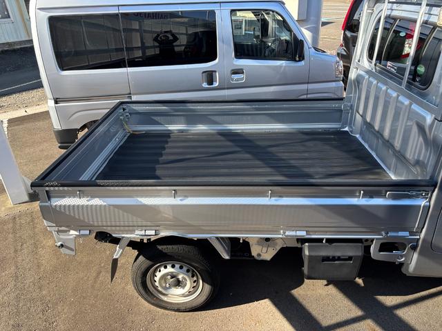 ハイゼットトラックエクストラＳＡIIIｔ２ＷＤ　ＭＴ　キーフリーシステム　マニュアルエアコン　パワーステアリング　パワーウィンドウ　ＵＶカットガラス　ハロゲンヘッドライト（静岡県）の中古車