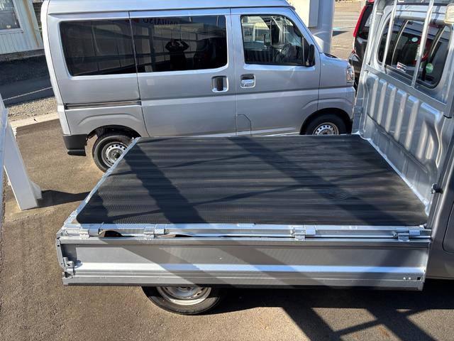 ハイゼットトラックエクストラＳＡIIIｔ２ＷＤ　ＭＴ　キーフリーシステム　マニュアルエアコン　パワーステアリング　パワーウィンドウ　ＵＶカットガラス　ハロゲンヘッドライト（静岡県）の中古車