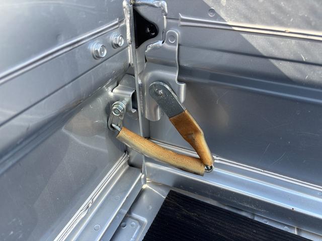 ハイゼットトラックエクストラＳＡIIIｔ２ＷＤ　ＭＴ　キーフリーシステム　マニュアルエアコン　パワーステアリング　パワーウィンドウ　ＵＶカットガラス　ハロゲンヘッドライト（静岡県）の中古車