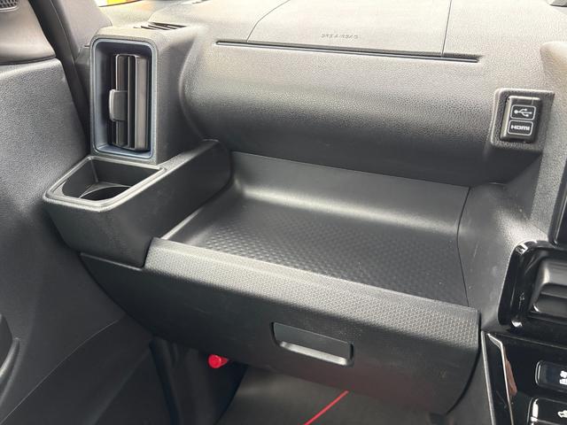 タントカスタムRS15インチアルミホイール キーフリーシステム プッシュボタンスタート オートエアコン(プッシュ式) フルLEDヘッドランプ オート格納式カラードドアミラー 本革巻ステアリングホイール(静岡県)の中古車