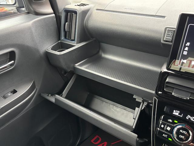 タントカスタムRS15インチアルミホイール キーフリーシステム プッシュボタンスタート オートエアコン(プッシュ式) フルLEDヘッドランプ オート格納式カラードドアミラー 本革巻ステアリングホイール(静岡県)の中古車