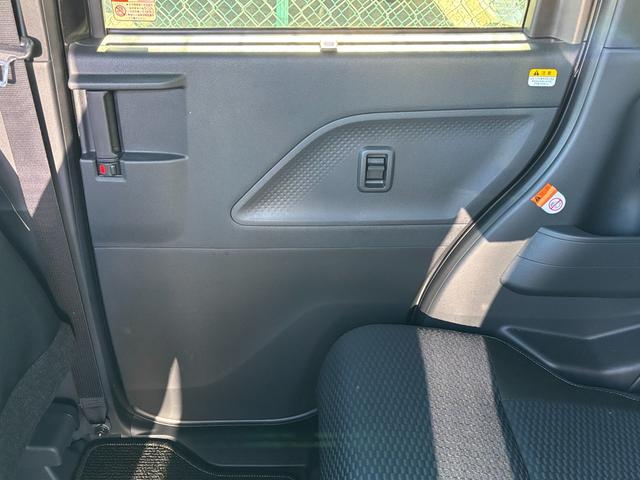 タントカスタムＸ１４インチアルミホイール　大型エアロバンパー　フルＬＥＤヘッドランプ　オート格納式カラードドアミラー　両側パワースライドドア　キーフリーシステム　プッシュボタンスタート（静岡県）の中古車