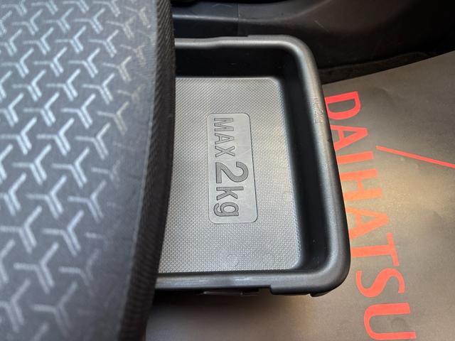 ロッキーＧ１７インチアルミホイール　ＵＶＩＲカット遮音ガラス　フルＬＥＤヘッドランプ　運転席・助手席シートヒーター　ウレタンステアリングホイール　本革シフトノブ　アクティブマルチインフォメーションメーター（静岡県）の中古車