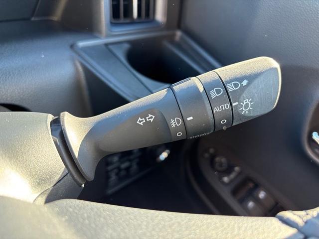 タントカスタムＲＳ１５インチアルミホイール　キーフリーシステム　プッシュボタンスタート　オートエアコン（プッシュ式）　フルＬＥＤヘッドランプ　オート格納式カラードドアミラー　本革巻ステアリングホイール（静岡県）の中古車