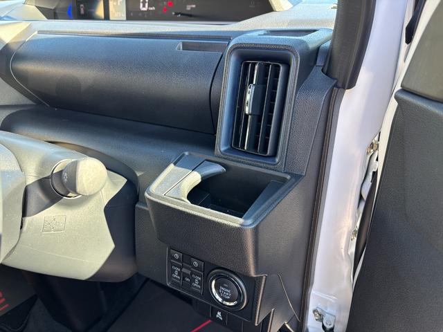 タントカスタムＲＳ１５インチアルミホイール　キーフリーシステム　プッシュボタンスタート　オートエアコン（プッシュ式）　フルＬＥＤヘッドランプ　オート格納式カラードドアミラー　本革巻ステアリングホイール（静岡県）の中古車