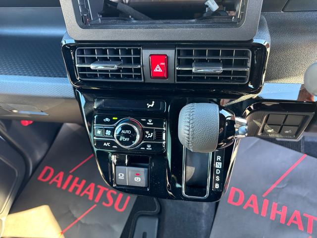 タントカスタムＲＳ１５インチアルミホイール　キーフリーシステム　プッシュボタンスタート　オートエアコン（プッシュ式）　フルＬＥＤヘッドランプ　オート格納式カラードドアミラー　本革巻ステアリングホイール（静岡県）の中古車