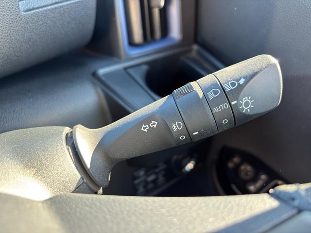 タントカスタムＲＳスタイルセレクション１５インチアルミホイール　キーフリーシステム　プッシュボタンスタート　オートエアコン（プッシュ式）　フルＬＥＤヘッドランプ　オート格納式カラードドアミラー　本革巻ステアリングホイール（静岡県）の中古車