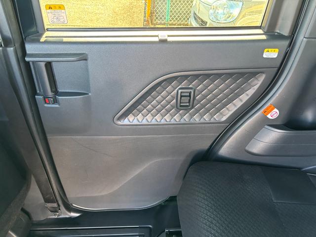 タントカスタムＲＳスタイルセレクション１５インチアルミホイール　キーフリーシステム　プッシュボタンスタート　オートエアコン（プッシュ式）　フルＬＥＤヘッドランプ　オート格納式カラードドアミラー　本革巻ステアリングホイール（静岡県）の中古車