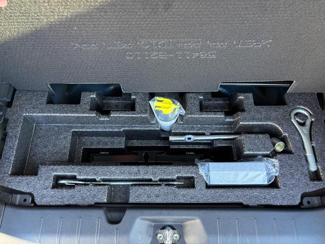 タントカスタムＲＳスタイルセレクション１５インチアルミホイール　キーフリーシステム　プッシュボタンスタート　オートエアコン（プッシュ式）　フルＬＥＤヘッドランプ　オート格納式カラードドアミラー　本革巻ステアリングホイール（静岡県）の中古車