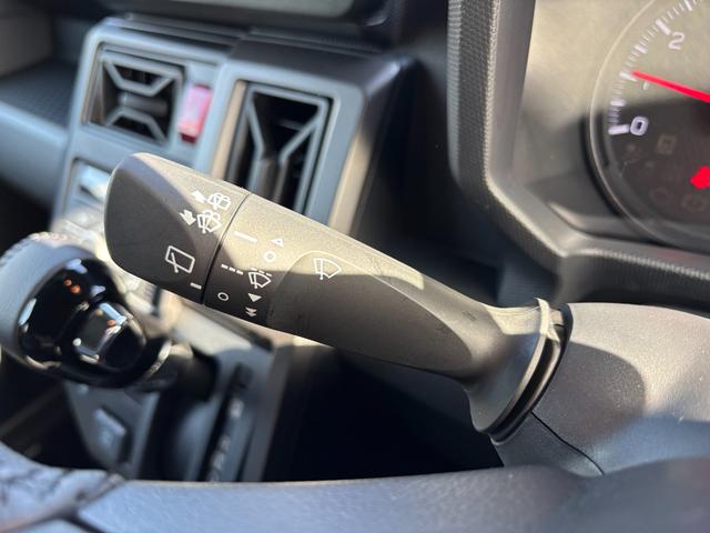 タフトＧ　ダーククロムベンチャーメッキドアアウターハンドル　１５インチアルミホイール　オートレベリング機能付フルＬＥＤヘッドランプ　ＬＥＤフォグランプ　本革巻ステアリングホイール　本革巻インパネセンターシフト（静岡県）の中古車