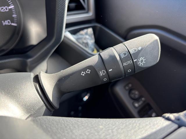 タフトＧ　ダーククロムベンチャーメッキドアアウターハンドル　１５インチアルミホイール　オートレベリング機能付フルＬＥＤヘッドランプ　ＬＥＤフォグランプ　本革巻ステアリングホイール　本革巻インパネセンターシフト（静岡県）の中古車