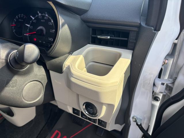 ムーヴXリミテッドII SAIIILEDヘッドランプ ブラックインテリアパック 14インチアルミホイール スーパーUVIRカットガラス キーフリーシステム オートエアコン(プッシュ式)(静岡県)の中古車