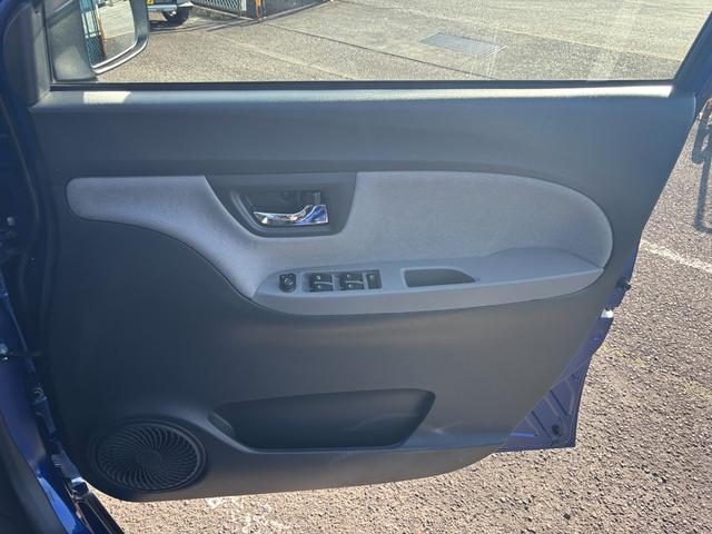 キャストアクティバＸ　リミテッド　ＳＡIIIシートヒーター（運転席・助手席）　１５インチフルホイールキャップ　マルチリフレクターハロゲンヘッドランプ　ウレタンステアリングホイール　フロントパーソナルランプ（静岡県）の中古車