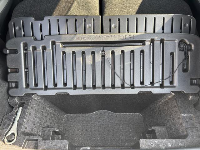 キャストアクティバＸ　リミテッド　ＳＡIIIシートヒーター（運転席・助手席）　１５インチフルホイールキャップ　マルチリフレクターハロゲンヘッドランプ　ウレタンステアリングホイール　フロントパーソナルランプ（静岡県）の中古車