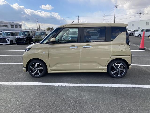 ムーヴＲＳキーフリーシステム　プッシュボタンスタート　ＬＥＤヘッドライト　１５インチアルミホイール　両側パワースライドドア　カラーマルチインフォメーションディスプレイ（静岡県）の中古車