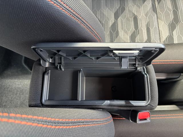 タフトＧ１５インチアルミホイール　オートレベリング機能付フルＬＥＤヘッドランプ　ＬＥＤフォグランプ　本革巻ステアリングホイール　本革巻インパネセンターシフト　ＴＦＴカラーマルチインフォメーションディスプレイ（静岡県）の中古車