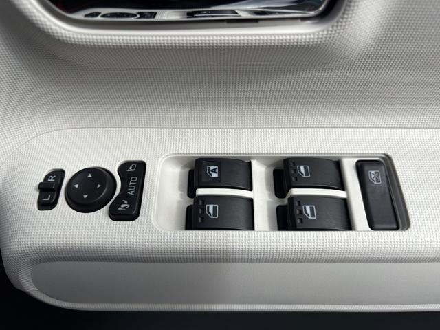 ムーヴキャンバスストライプスＧ１４インチフルホイールキャップ　ＬＥＤヘッドランプ　ＬＥＤフォグランプ　ホっとカップホルダー　両側パワースライドドア　キーフリーシステム　プッシュボタンスタート　ＵＶカットガラス（静岡県）の中古車