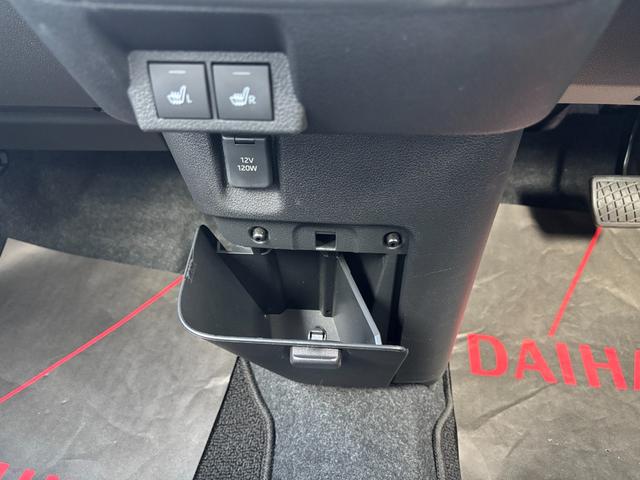 ムーヴキャンバスストライプスＧ１４インチフルホイールキャップ　ＬＥＤヘッドランプ　ＬＥＤフォグランプ　ホっとカップホルダー　両側パワースライドドア　キーフリーシステム　プッシュボタンスタート　ＵＶカットガラス（静岡県）の中古車