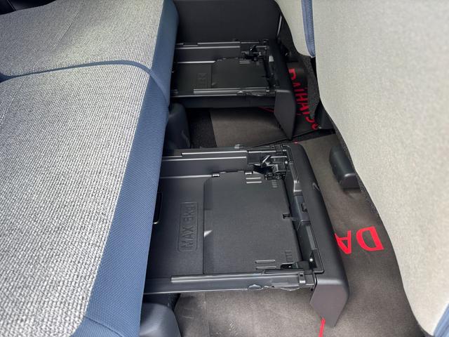 ムーヴキャンバスストライプスＧ１４インチフルホイールキャップ　ＬＥＤヘッドランプ　ＬＥＤフォグランプ　ホっとカップホルダー　両側パワースライドドア　キーフリーシステム　プッシュボタンスタート　ＵＶカットガラス（静岡県）の中古車