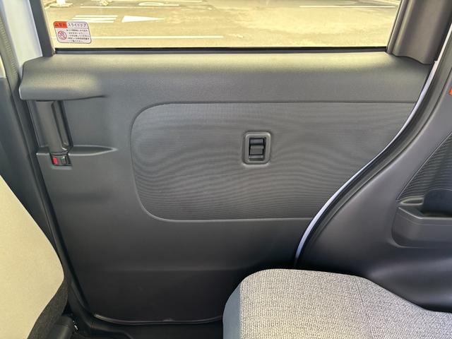 ムーヴキャンバスストライプスＧ１４インチフルホイールキャップ　ＬＥＤヘッドランプ　ＬＥＤフォグランプ　ホっとカップホルダー　両側パワースライドドア　キーフリーシステム　プッシュボタンスタート　ＵＶカットガラス（静岡県）の中古車