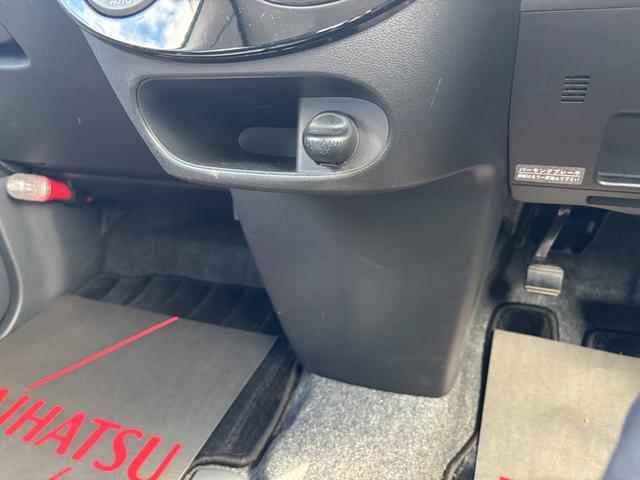 タントカスタムＲＳ　ＳＡ１５インチアルミホイール　大型エアロバンパー　ＬＥＤヘッドランプ　オート格納式カラードドアミラー　本革巻ステアリングホイール　両側パワースライドドア（静岡県）の中古車