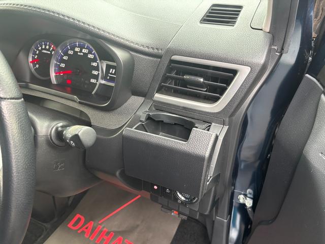 トールカスタムＧ　ＳＡIIＬＥＤヘッドランプ　キーフリーシステム　プッシュボタンスタート　オートエアコン（プッシュ式）　両側パワースライドドア　マルチインフォメーションディスプレイ（静岡県）の中古車