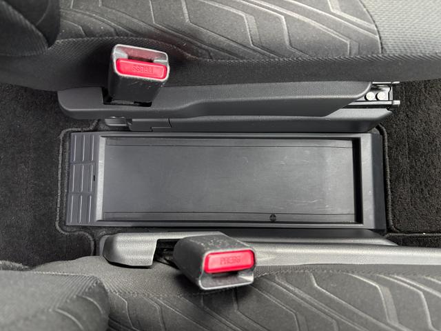 トールカスタムＧ　ＳＡIIＬＥＤヘッドランプ　キーフリーシステム　プッシュボタンスタート　オートエアコン（プッシュ式）　両側パワースライドドア　マルチインフォメーションディスプレイ（静岡県）の中古車