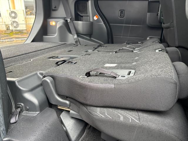 トールカスタムＧ　ＳＡIIＬＥＤヘッドランプ　キーフリーシステム　プッシュボタンスタート　オートエアコン（プッシュ式）　両側パワースライドドア　マルチインフォメーションディスプレイ（静岡県）の中古車