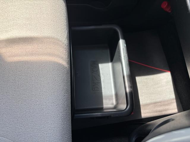 ムーヴキャンバスＧホワイトアクセントＶＳ　ＳＡIII１４インチフルホイールキャップ　ＬＥＤヘッドランプ　キーフリーシステム　両側パワースライドドア　オートエアコン（プッシュ式）　オートライト　置きラクボックス（静岡県）の中古車