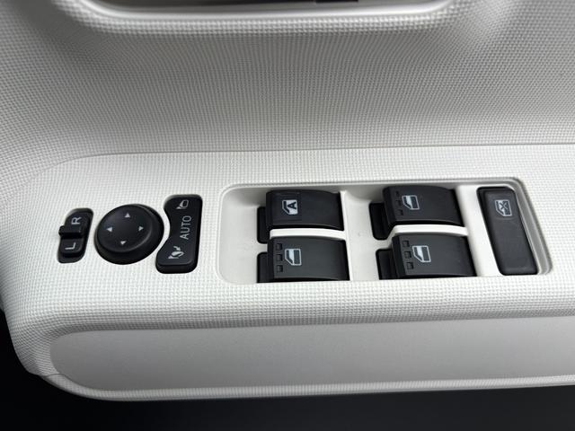 ムーヴキャンバスストライプスG14インチフルホイールキャップ LEDヘッドランプ LEDフォグランプ ホっとカップホルダー 両側パワースライドドア キーフリーシステム プッシュボタンスタート UVカットガラス(静岡県)の中古車