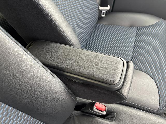 タントカスタムＲＳ　ｅｃｏ　ＩＤＬＥ非装着車１５インチアルミホイール　キーフリーシステム　プッシュボタンスタート　オートエアコン（プッシュ式）　フルＬＥＤヘッドランプ　オート格納式カラードドアミラー　本革巻ステアリングホイール（静岡県）の中古車