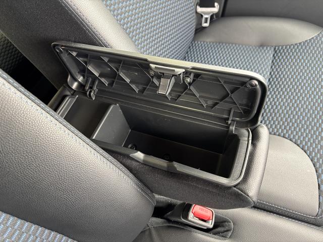 タントカスタムＲＳ　ｅｃｏ　ＩＤＬＥ非装着車１５インチアルミホイール　キーフリーシステム　プッシュボタンスタート　オートエアコン（プッシュ式）　フルＬＥＤヘッドランプ　オート格納式カラードドアミラー　本革巻ステアリングホイール（静岡県）の中古車