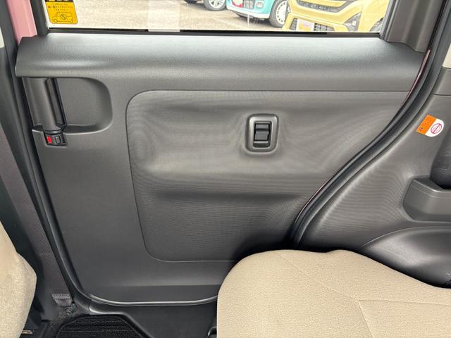 ムーヴキャンバスＸホワイトアクセントリミテッド　ＳＡIII１４インチフルホイールキャップ　キーフリーシステム　両側パワースライドドア　オートエアコン（プッシュ式）　オートライト　置きラクボックス（静岡県）の中古車