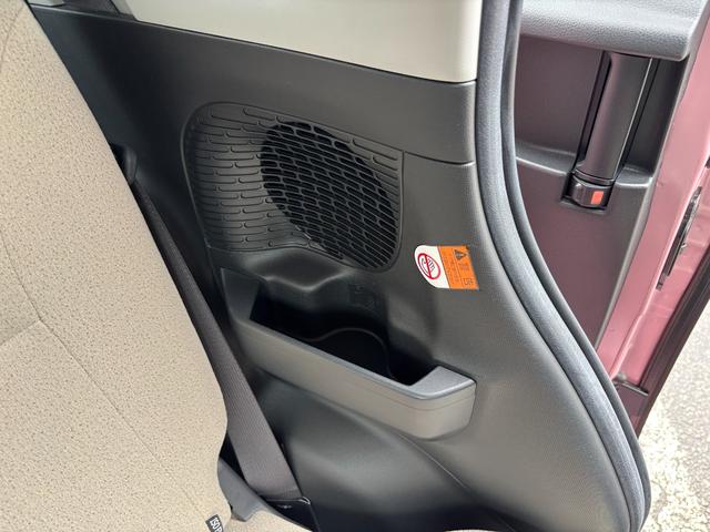 ムーヴキャンバスＸホワイトアクセントリミテッド　ＳＡIII１４インチフルホイールキャップ　キーフリーシステム　両側パワースライドドア　オートエアコン（プッシュ式）　オートライト　置きラクボックス（静岡県）の中古車