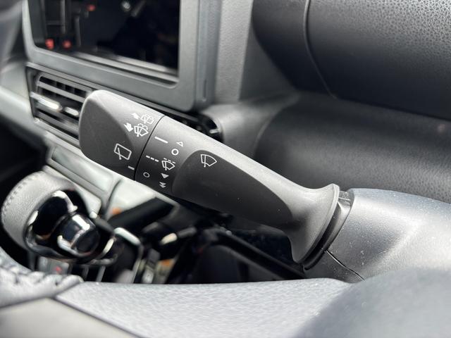 タントカスタムRS15インチアルミホイール キーフリーシステム プッシュボタンスタート オートエアコン(プッシュ式) フルLEDヘッドランプ オート格納式カラードドアミラー 本革巻ステアリングホイール(静岡県)の中古車