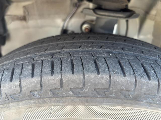 ムーヴキャンバスＧメイクアップＶＳ　ＳＡIII１４インチフルホイールキャップ　ＬＥＤヘッドランプ　キーフリーシステム　両側パワースライドドア　オートエアコン（プッシュ式）　オートライト　置きラクボックス（静岡県）の中古車