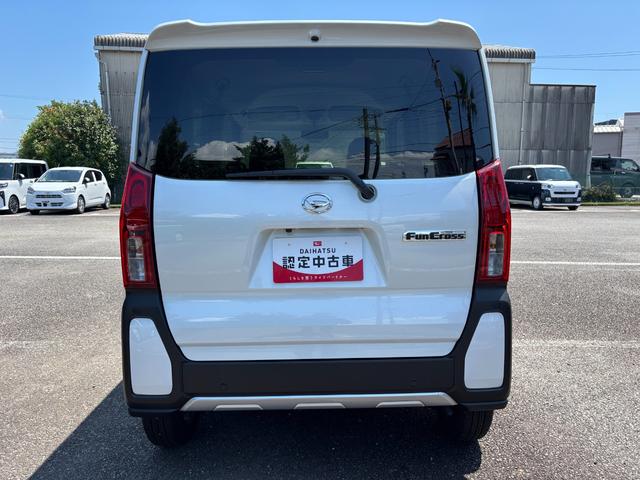 タントファンクロス１４インチアルミホイール　フルＬＥＤヘッドランプ　オート格納式カラードドアミラー　両側パワースライドドア　キーフリーシステム　プッシュボタンスタート（静岡県）の中古車