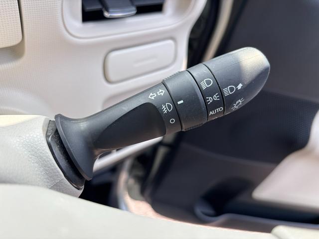 ムーヴキャンバスＧメイクアップリミテッド　ＳＡIII１４インチフルホイールキャップ　ＬＥＤヘッドランプ　キーフリーシステム　両側パワースライドドア　オートエアコン（プッシュ式）　オートライト　置きラクボックス（静岡県）の中古車